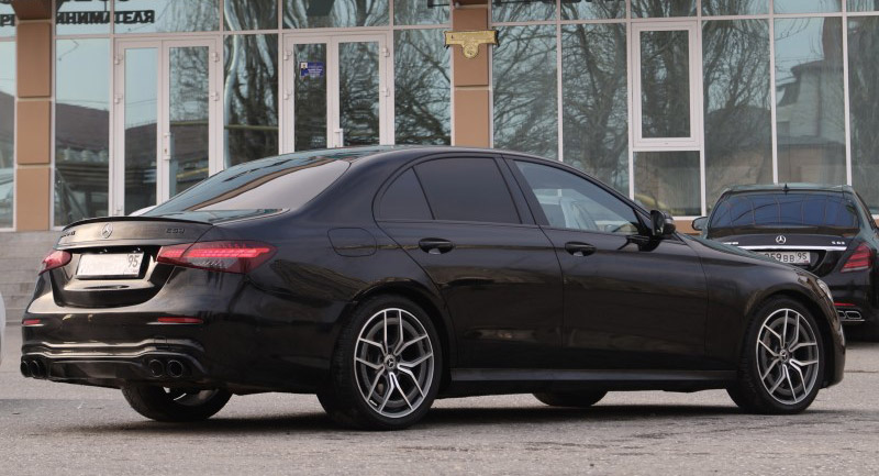 Mercedes E